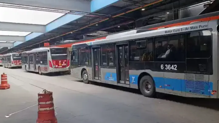 Greve de motoristas de ônibus é encerrada na zona Sul de SP