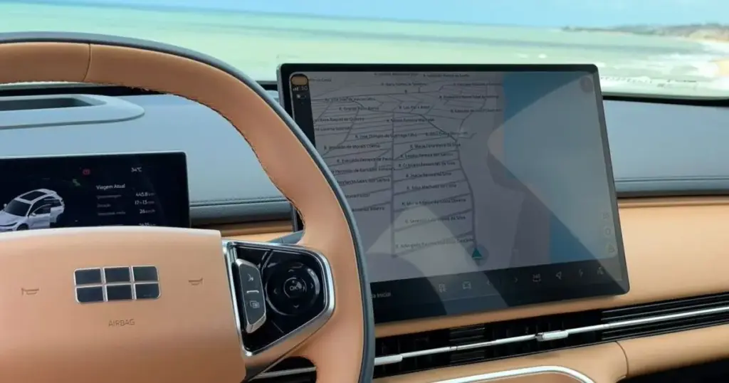 Grupo Geely anuncia parceria com Google para melhorar integração digital