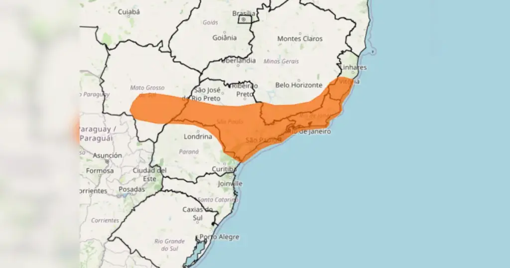 Inmet emite novo alerta de perigo para chuvas em SP, RJ e MG