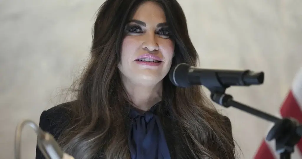 EUA demitem embaixadora na Grécia ex-noiva de Trump Jr. após escândalo