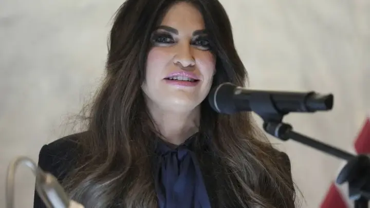 EUA demitem embaixadora na Grécia ex-noiva de Trump Jr. após escândalo