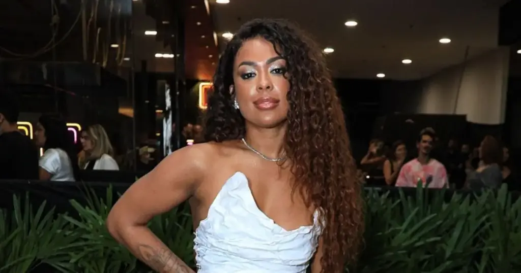Marvvila revela problemas com stalker e perseguição em show: “Apavorada”