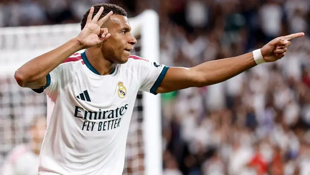 Mbappé pede desculpas à China por comentários sobre memes de Mao Tsé-Tung