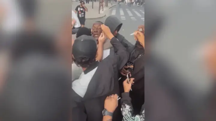 Vídeo: Prefeito é atingido por gás lacrimogêneo em protesto na França
