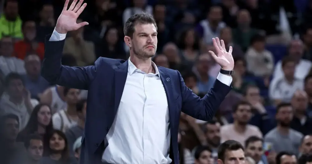 Tiago Splitter vence primeira partida pelos Bulls na pré-temporada da NBA