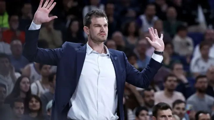 Tiago Splitter vence primeira partida pelos Bulls na pré-temporada da NBA