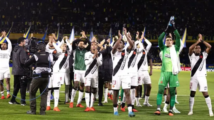 Vasco busca replicar feito de temporada passada para respirar no Brasileiro
