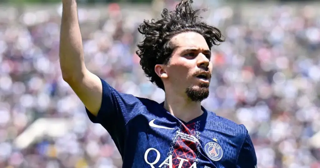 Vitinha admite dúvida do PSG para conter pressão do Barcelona