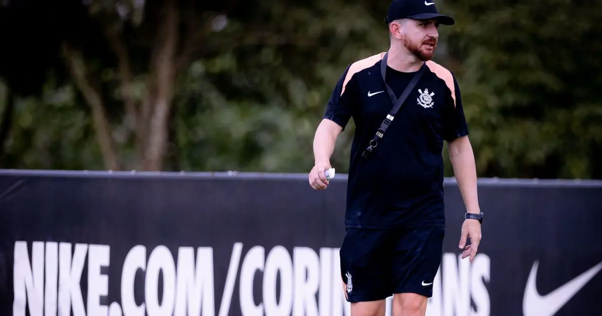 Quem é William Batista, técnico interino do Corinthians contra o Palmeiras