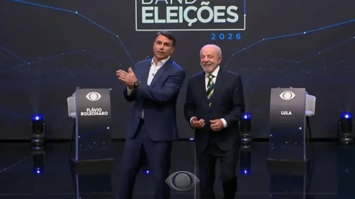Lula diz querer distância de “miliciano”; Flávio que terá carteira roubada