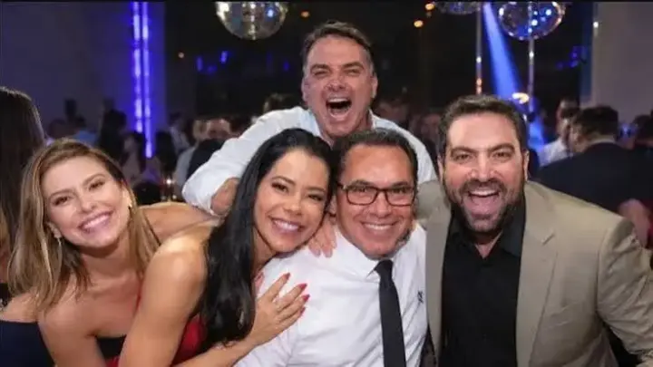 Deus, Pátria e Família: Flávio Bolsonaro fez festa com prostitutas e lobistas em plena pandemia, revela revista piauí