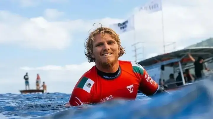 Surfista da WSL é suspenso após investigação de caso envolvendo adolescente