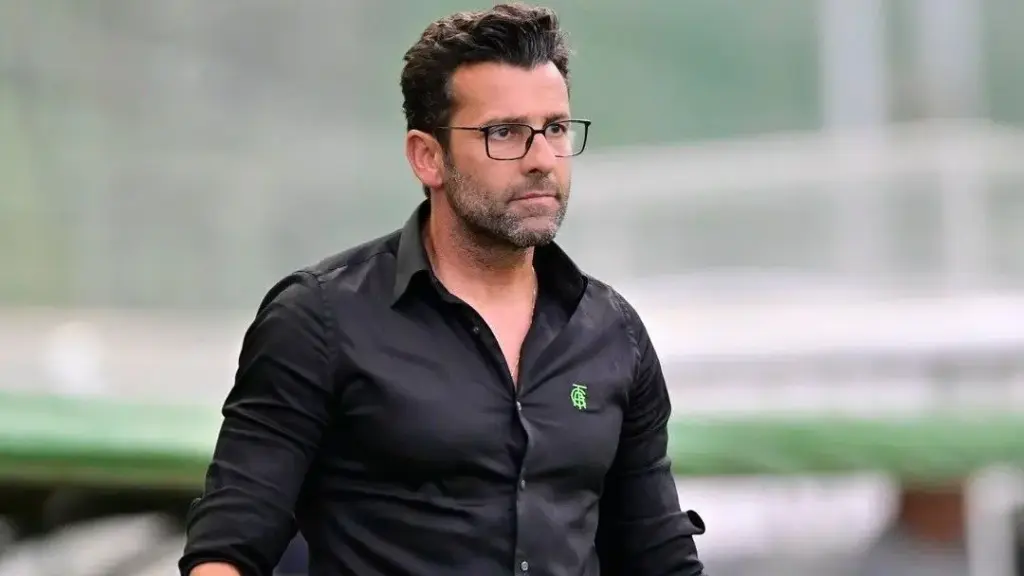 Alberto Valentim acerta com o Operário-PR para a disputa da Série B
