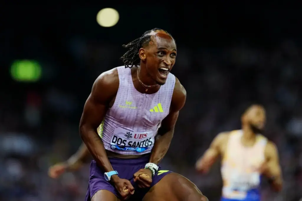 Alison dos Santos é indicado ao prêmio de Momento do Ano da World Athletics