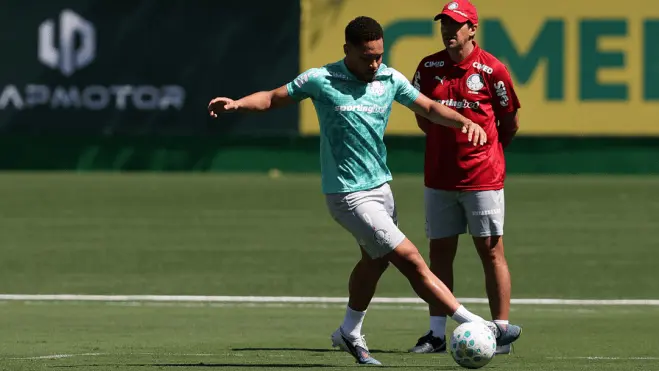 Análise: Palmeiras sente falta de Vitor Roque e vê ataque gerar dúvidas