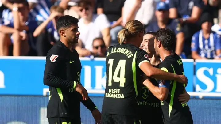 Atlético de Madrid se aproveita de expulsão e vence o Alavés por La Liga