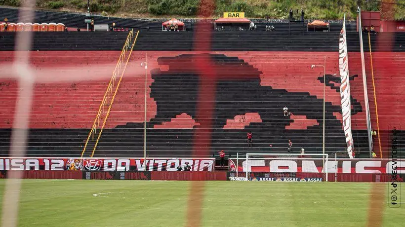 Vitória x Athletico-PR: escalações e onde assistir ao jogo do Brasileirão