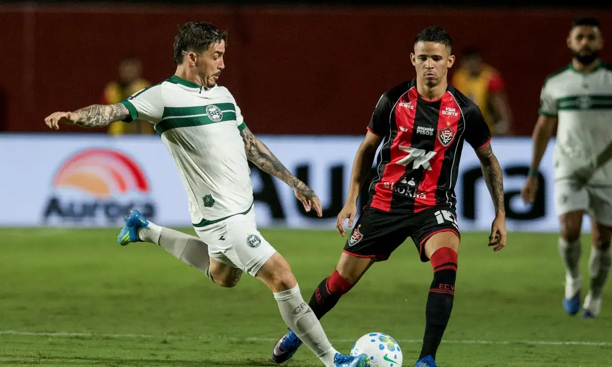 Brasileirão: Coritiba e Vitória fecham rodada em jogo contra o rebaixamento