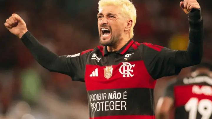 Brasileirão: Flamengo vence Atlético-MG e retoma a liderança no Maracanã