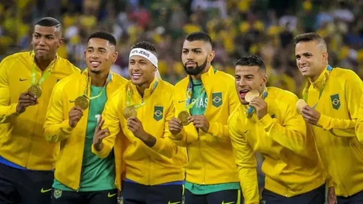 Campeão olímpico relembra conquista inédita e pressão: “Era diferente”