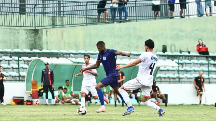 Candangão Série B: Taguatinga e Legião empatam no jogo de ida da semifinal