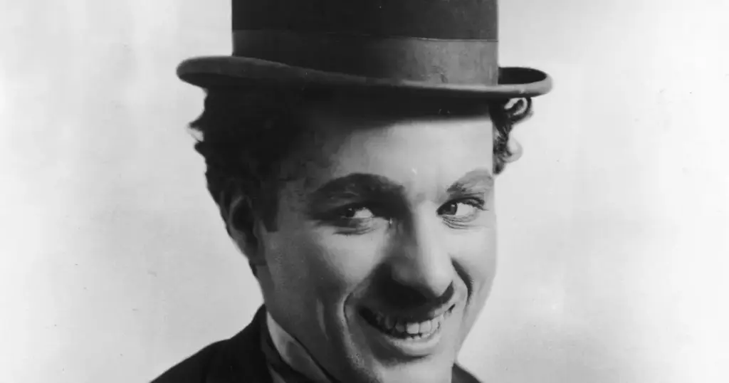 Charlie Chaplin faz analogia ao teatro em conselho sobre aproveitar o presente: “A vida é uma peça de teatro que não permite ensaios”