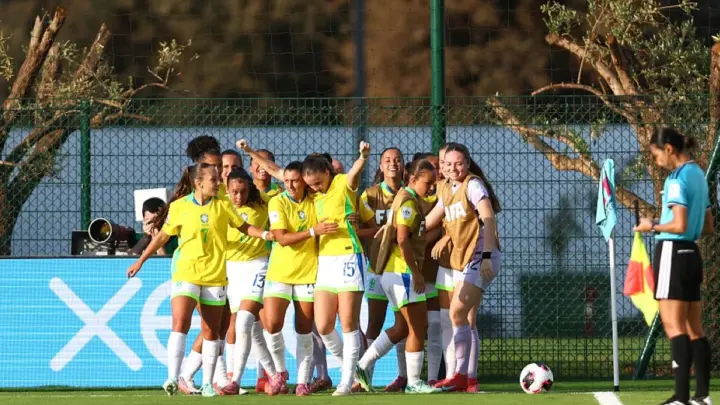 Copa do Mundo Feminina Sub-17: Brasil goleia o Canadá de virada na estreia