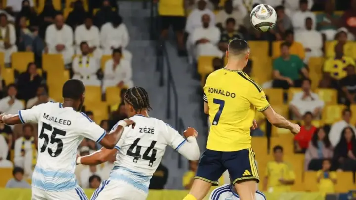 Cristiano Ronaldo perde pênalti e gol sem goleiro, mas Al-Nassr vence Neom