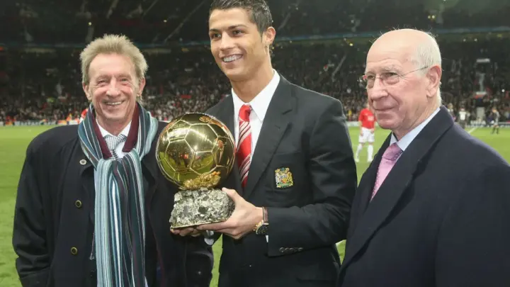 Cristiano Ronaldo agradece fãs por Bola de Ouro de Todos os Tempos: "É sua"