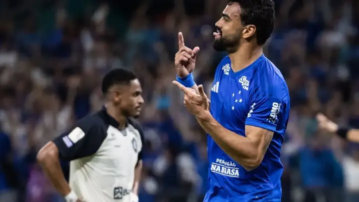 Fabrício Bruno “desencanta” e faz primeiro gol pelo Cruzeiro em 2026