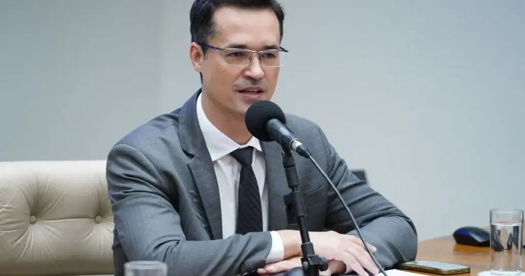 PGE pede que TSE mantenha candidatura de Deltan Dallagnol ao Senado pelo PR