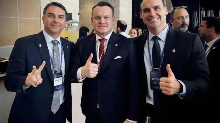 Itamaraty acompanha caso de brasileiras expostas por deputado na Polônia