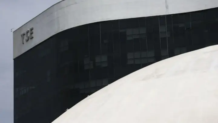 Partidarização do processo eleitoral tomou conta do TSE, diz especialista