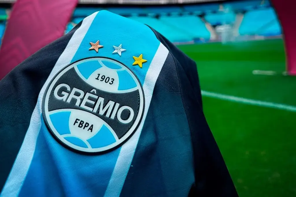 Émerson Leal, ex-Grêmio, está internado em estado grave após infarto