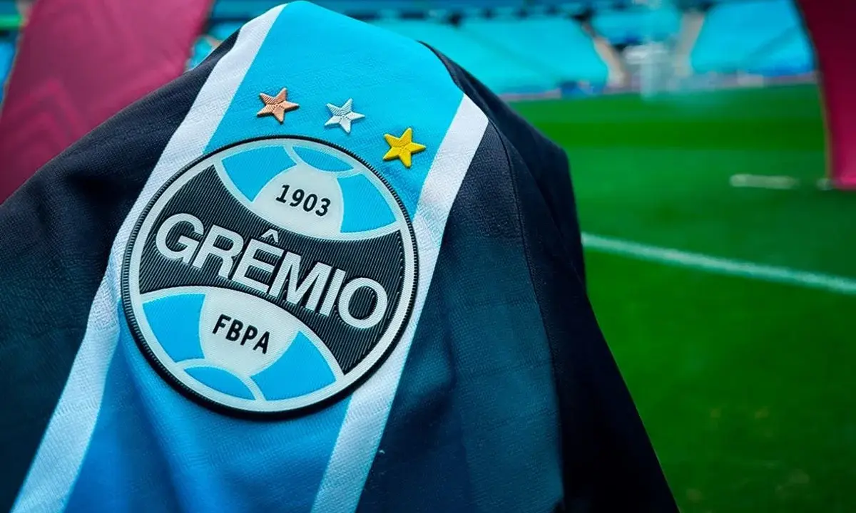 Émerson Leal, ex-Grêmio, está internado em estado grave após infarto