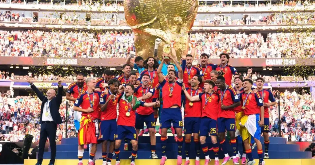 À CNN, Piqué diz qual o segredo do sucesso da Espanha no futebol