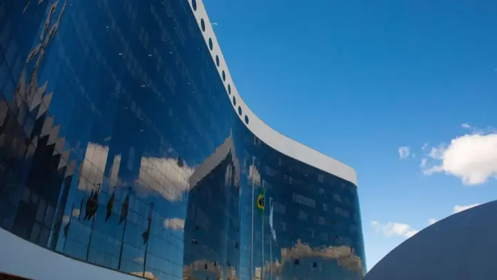 Ao menos 15 eleitos têm candidatura indefinida e podem ter votos anulados