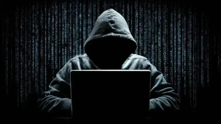 FBI prende executivo de cibersegurança por grande ataque a dados de agentes