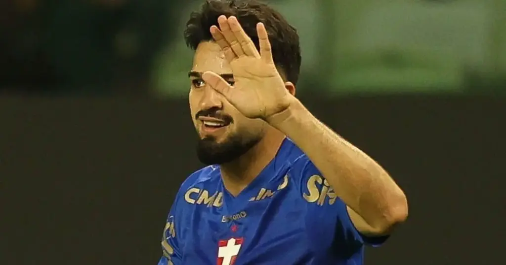 Palmeiras domina o Bahia, vence e fica a um ponto do líder Flamengo