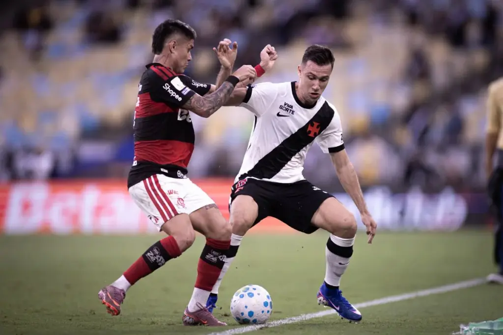 Flamengo e Vasco estão escalados para o Clássico dos Milhões; confira