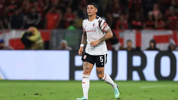 Flamengo recorre a exemplos para tentar reverter eliminação na Libertadores