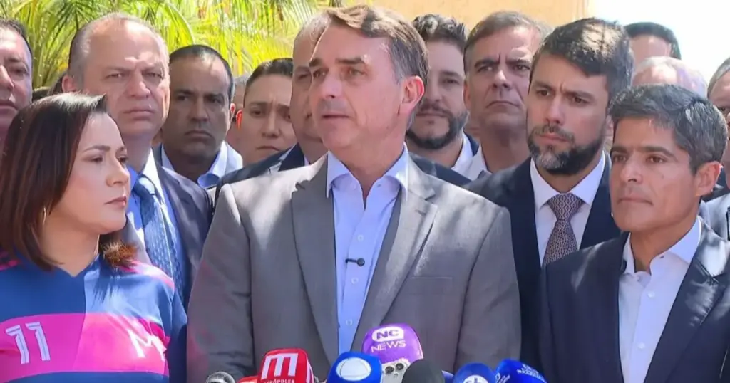 Base partidária de Flávio já representa mais da metade da Câmara