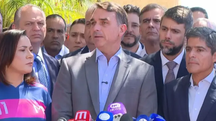 Base partidária de Flávio já representa mais da metade da Câmara