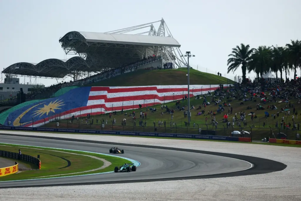 Fórmula 1 volta à Malásia com três pilotos que já venceram em Sepang