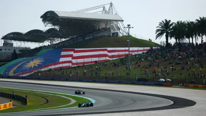 Fórmula 1 volta à Malásia com três pilotos que já venceram em Sepang
