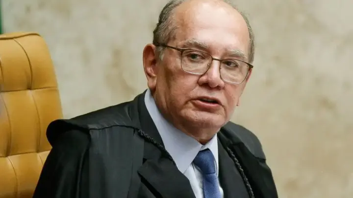 Gilmar Mendes determina que Globo inclua Renan Santos em debate
