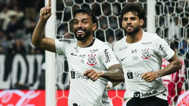 Bidu e Kaio César desabafam após a vitória do Corinthians: “Time merece”