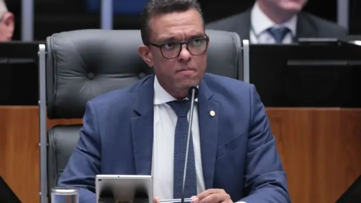 Após rompimento com Bolsonaro, Otoni de Paula não é reeleito à Câmara