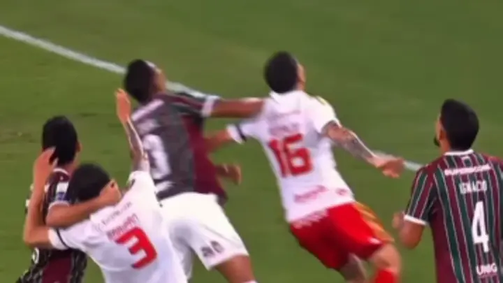 Internacional detona arbitragem e acusa erros em derrota para o Fluminense