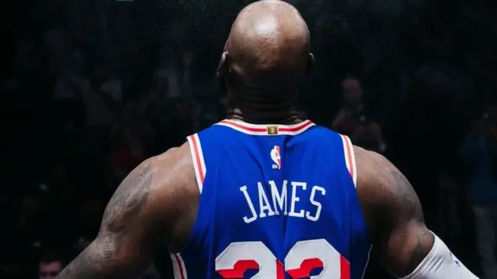 LeBron estreia pelo 76ers com derrota em partida da pré-temporada da NBA
